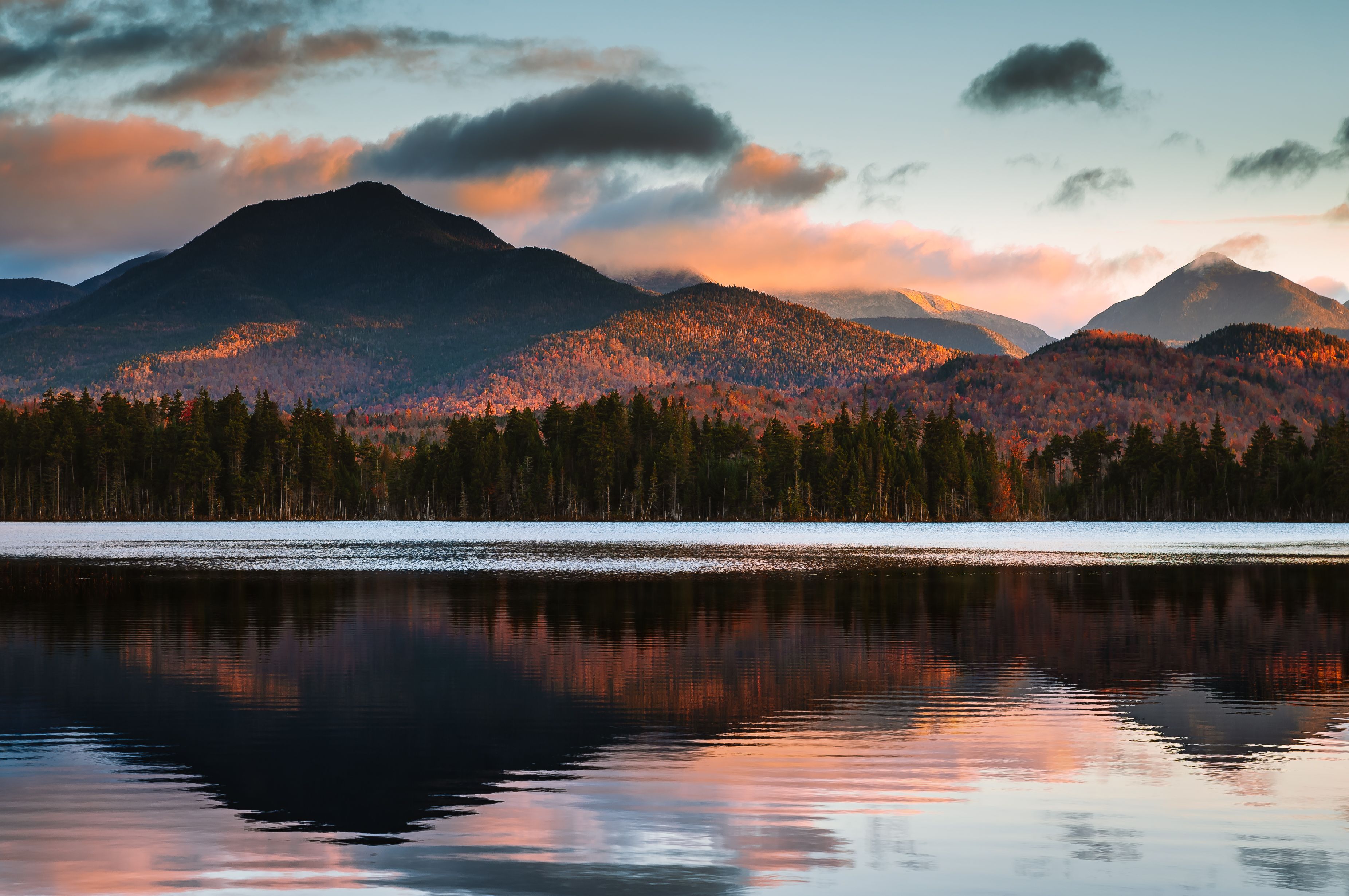 The Best Fall Foliage in the USA: A Guide to Where to Go This Autumn