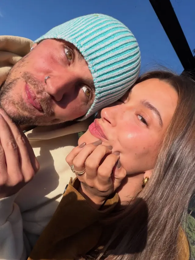 Hailey Bieber Taps This Sweater Weather-Ready Nail Shade