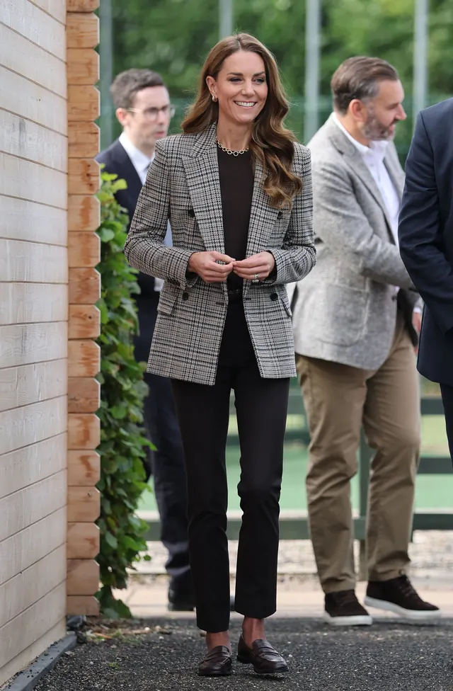 Kate Middleton’s Fall Loafer Rule? Lose the Socks